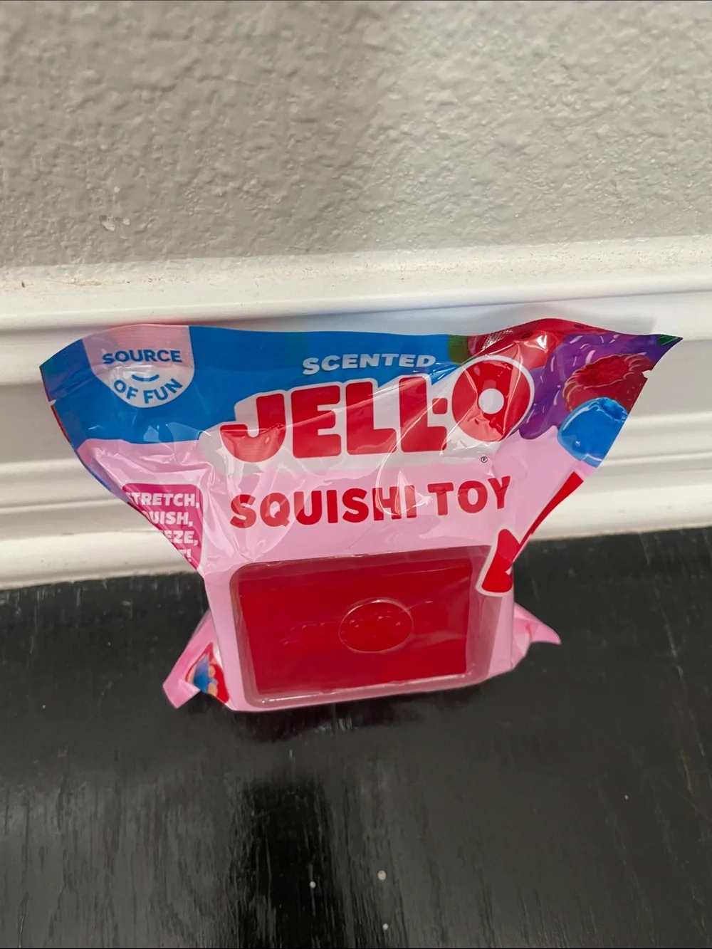Jell-O Squishi Jiggle Cube - Red